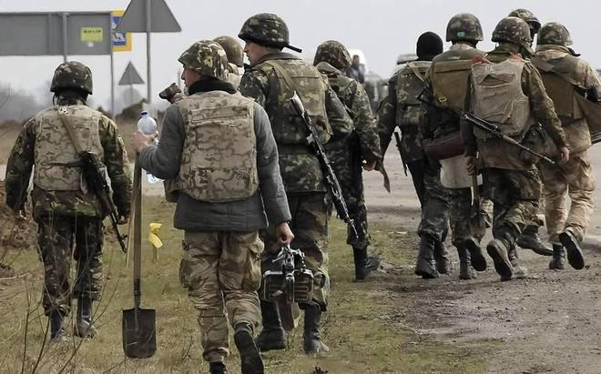 团猛攻优势不断扩大：中国一产品成关键开元棋牌app俄军一夜甩出多个坦克集(图4)